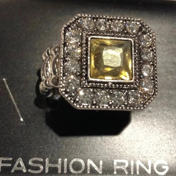 STONE RING NEW WOMENS COSTUME JEWELRY SUMMER FALL WINTER STETCH ONE SIZE - Picture 3 of 3